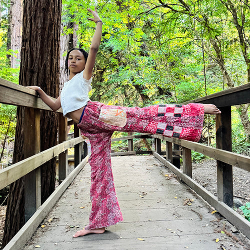 Upcycled from a vintage Indian, hand woven Kantha blanket. Two over-sized pockets for all those found magical treasures, super lightweight and flowy, and ready for all the adventures. Perfect for summertime fun!  

Handcrafted with love and intention. 

Handmade in Santa Cruz, CA
One-of-a-kind
Size 10-12 youth
Cold wash