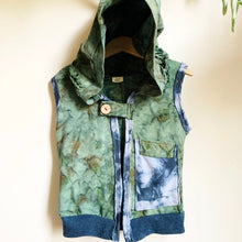 Load image into Gallery viewer, Upcycled from hand dyed cotton leggings from Indonesia, tie dyed organic cotton top and salvaged wooden button. Front pocket and a backpack pocket made for carrying a special lovey or magical treasure (owl not included). Oversized hood, with intricate detail on sides of hood.   Handcrafted with love and intention.   Upcycled and one-of-a-kind Button clasp Size 4-6T Stretchy and a yummy layer of warmth Handmade in Santa Cruz, CA Cold wash
